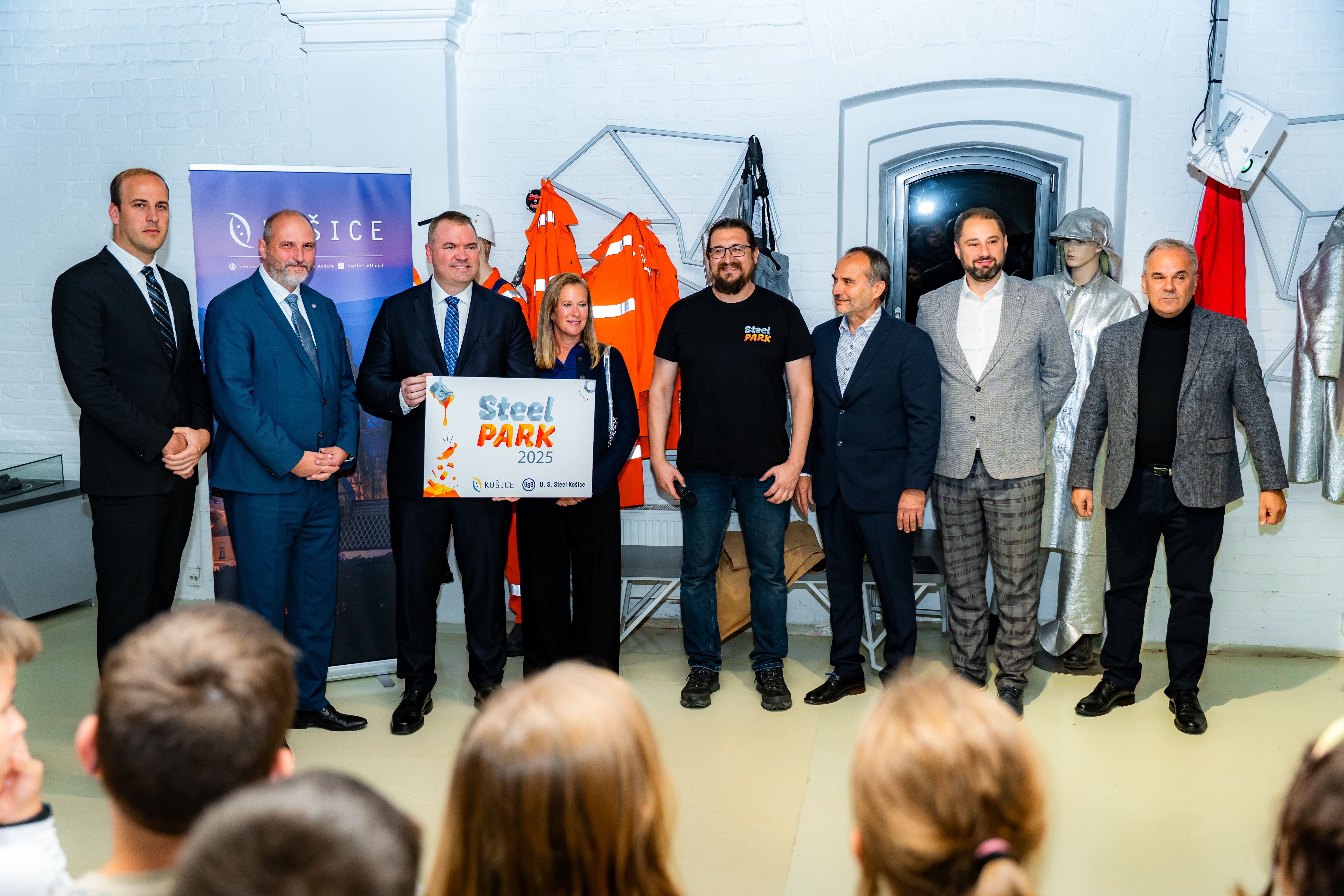 Otvorenie obnovy expozicie v Steelparku -17